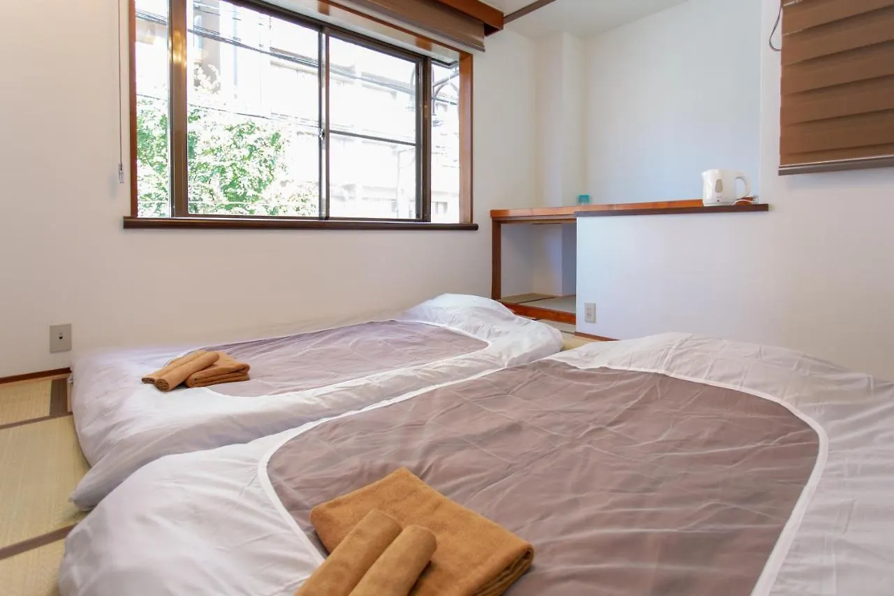 Reina\'S Guest House location